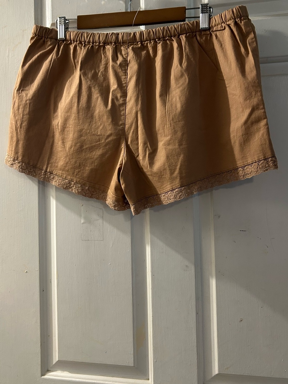Roxy Tan Lace-Trim Drawstring Athletic Shorts - Picture 3 of 3